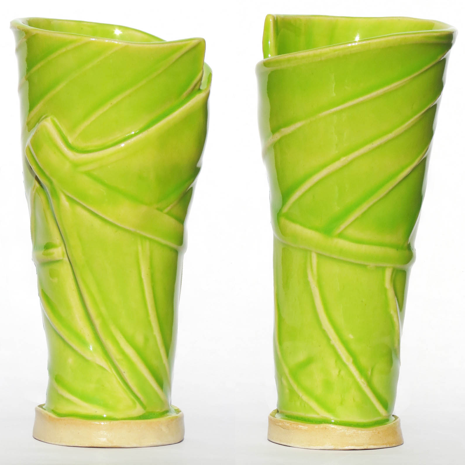 wrapped-leaf-vase-small